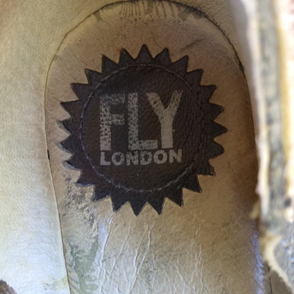 London Fly cross back wedge shoes Sz 8 Gray - Picture 5 of 6